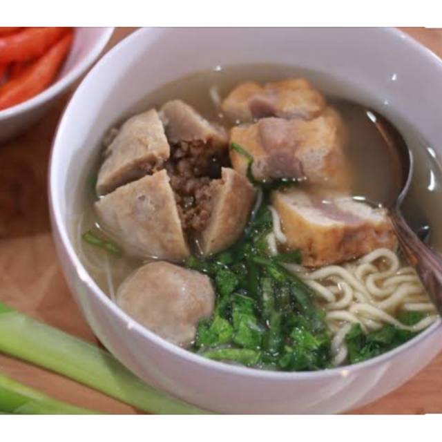 

Bakso KOMPLIT Daging Cincang (isi 5 b.daging, 10 halus, 5 urat, 5 tahu, sambal & kuah) Disukai anak2