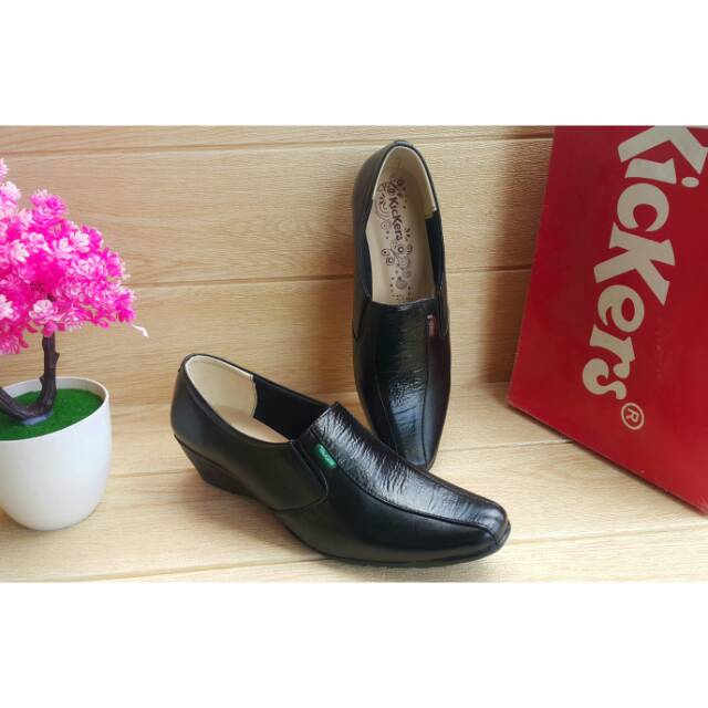 Sepatu Pantofel Wanita Kulit Asli
