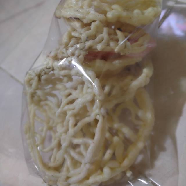 

Krupuk Mie Goreng Pasir (Kerupuk Miskin)