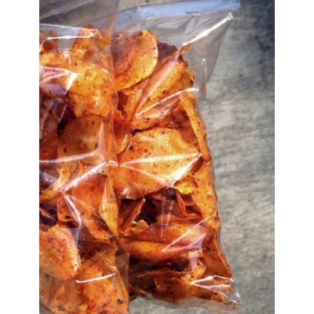 

Keripik singkong pedas banyak rasa