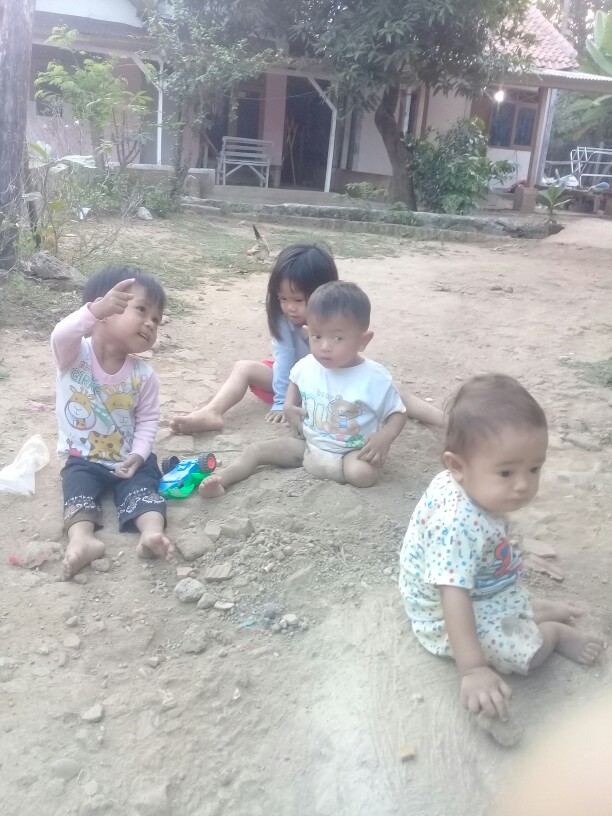 Hot Item (12) Gelas Plastik Kh Warna Warni