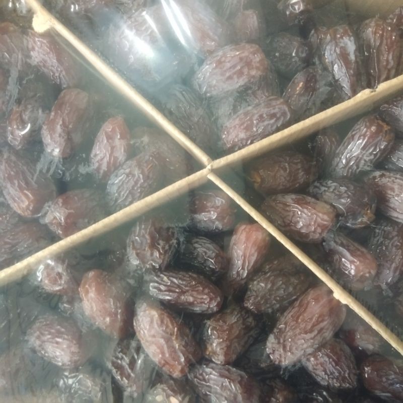 

Kurma Medjol California 500gr-1kg