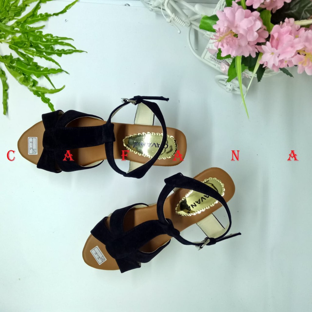 Cafana Sandal Wanita Wedges Hitam SDW238 Wedges