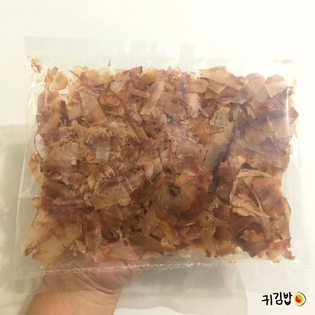 

KATSUOBUSHI / Katsuo bushi / ikan serut cakalang asap / topping takoyaki / bonito flakes