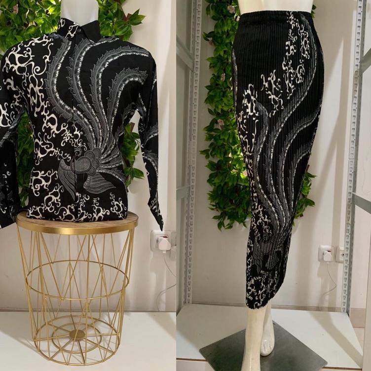 Muraaaahh.. Batik couple / baju batik couple / batik set / rok set / batik lengan panjang Batik coup