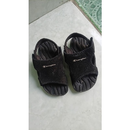 preloved sandal anak champion