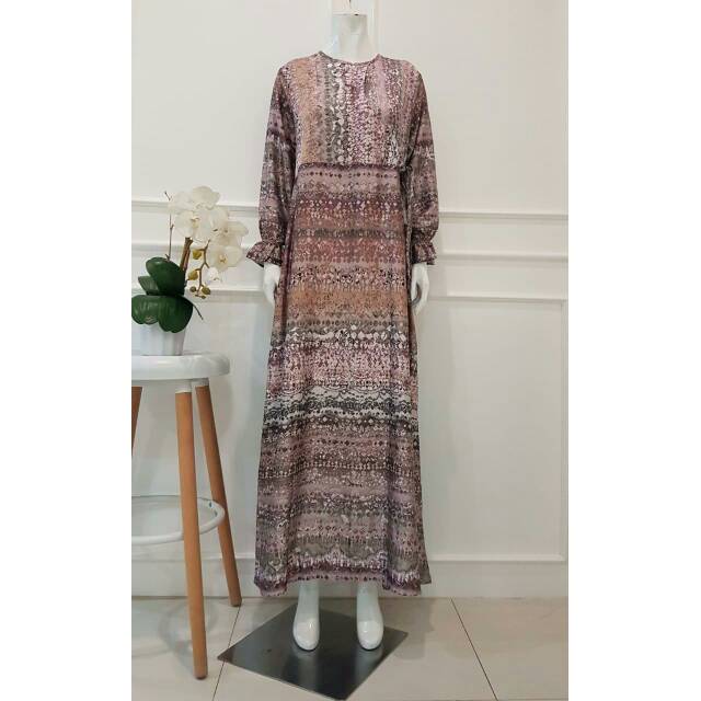 GAMIS / DRESS SILK ARMANI by EDNESS KAYLA