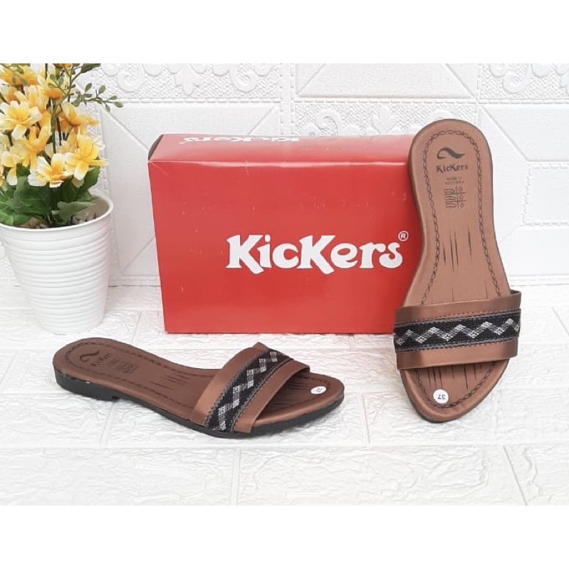 SENDAL SLOP CEWEK TERLARIS SANDAL AMIRA POPULER KICKERS TERMURAH