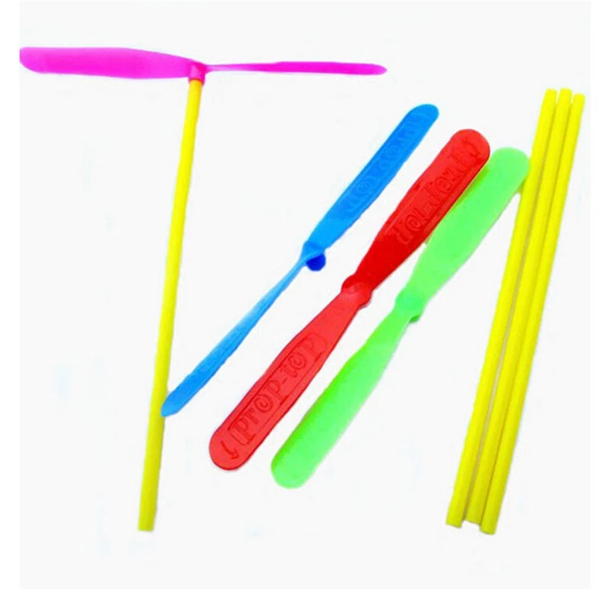 1pc Mainan Baling Baling Baling Baling Bambu LED Warna Acak Gaya Klasik Tradisional Nostalgia Untuk Anak