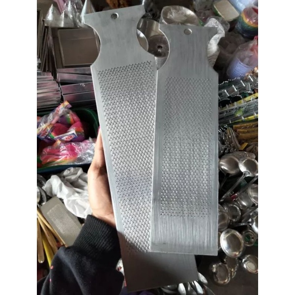 Parutan kelapa manual tradisional tajam asli Tulungagung