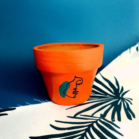 

pot lukis line art (3 sisi)