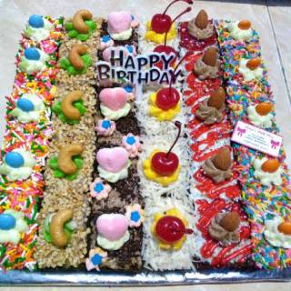 Jual cake potong  kue potong  brownies  cake pandan birthday 