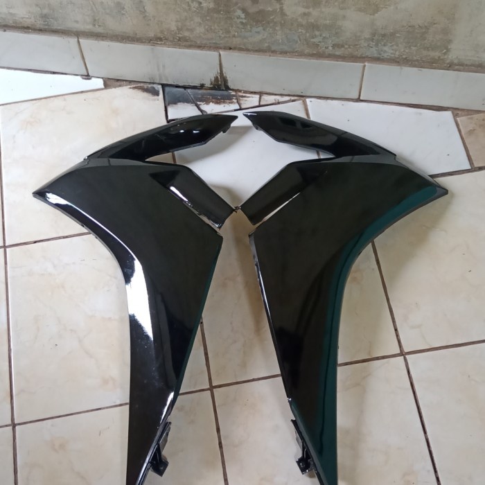 sayap Honda Blade New hitam