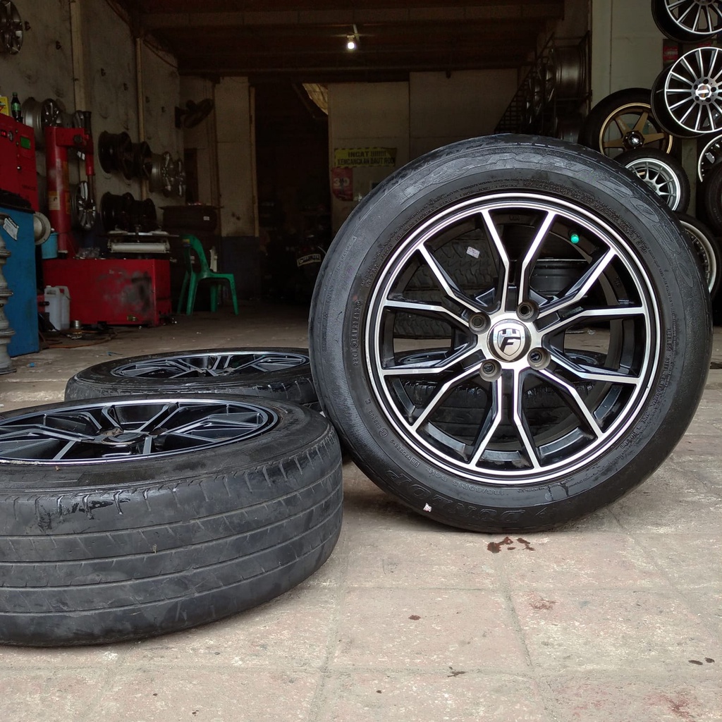 VELG MOBIL SEKEN FORTIS RING 15 LEBAR 7 PCD 4X100 ET 38 BLACK POLIS COCOK UNTUK AGYA AYLA BRIO MOBIL
