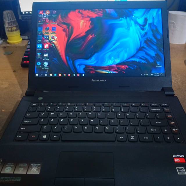 Ready laptop Second Seken Murah merk Lenovo v15 i3 gen 7 SSD Laptop desain series