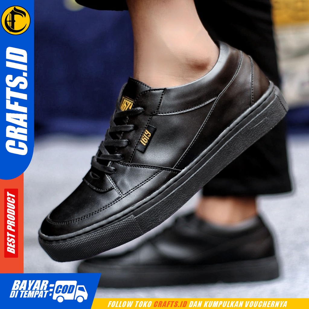 Sepatu Sneakers Pria Sepatu Casual Pria Kulit Pu Sepatu Kerja Kuliah Kondangan Sepatu Hitam Pria CRAFTS ROBERTZ