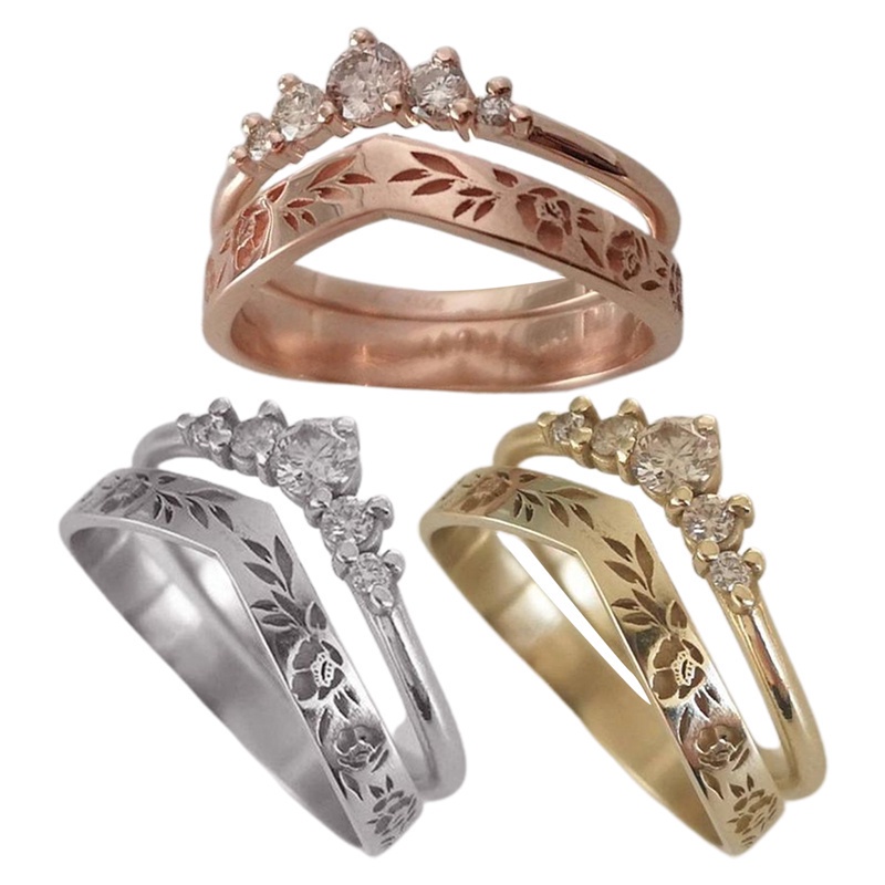 Fancyqube Set Cincin Emas 14k Bentuk V Motif Ukir Bunga Aksen Berlian Sapphire Putih Untuk Wanita