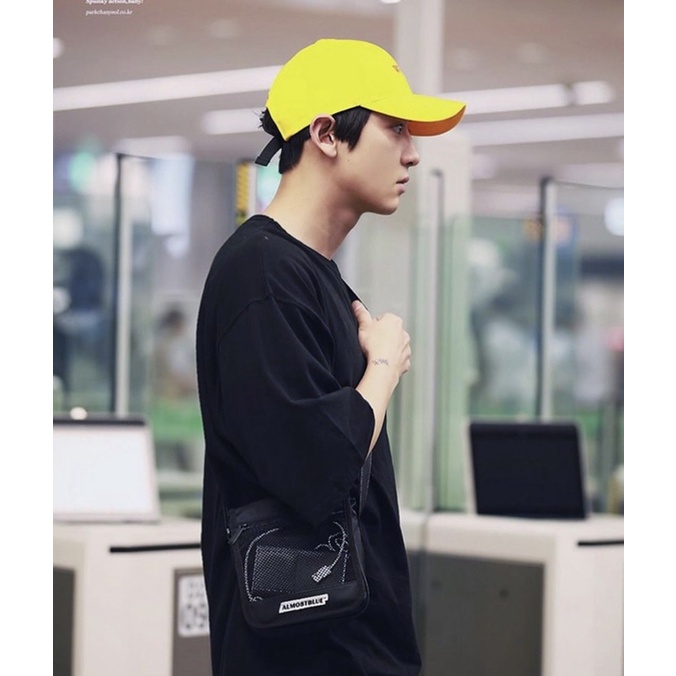 [PELUNASAN]ALMOST BLUE X IZRO MINI BAG