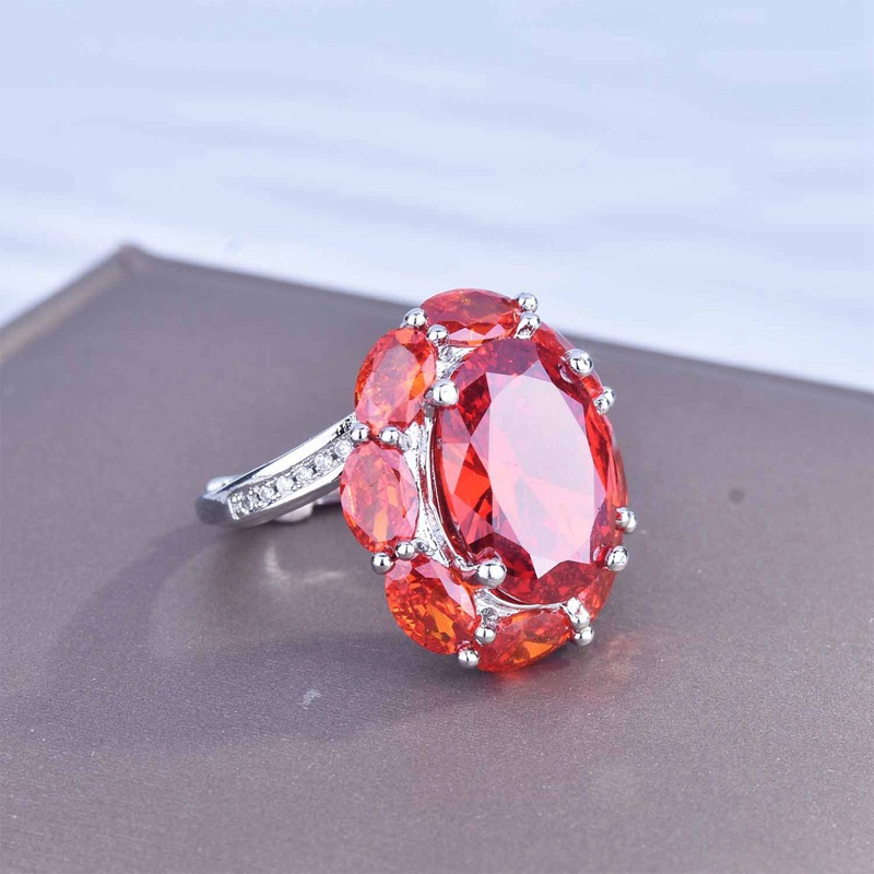 Fancyqube Cincin Garnet Kristal Zircon Besar Warna Silver Gaya Vintage Untuk Wanita