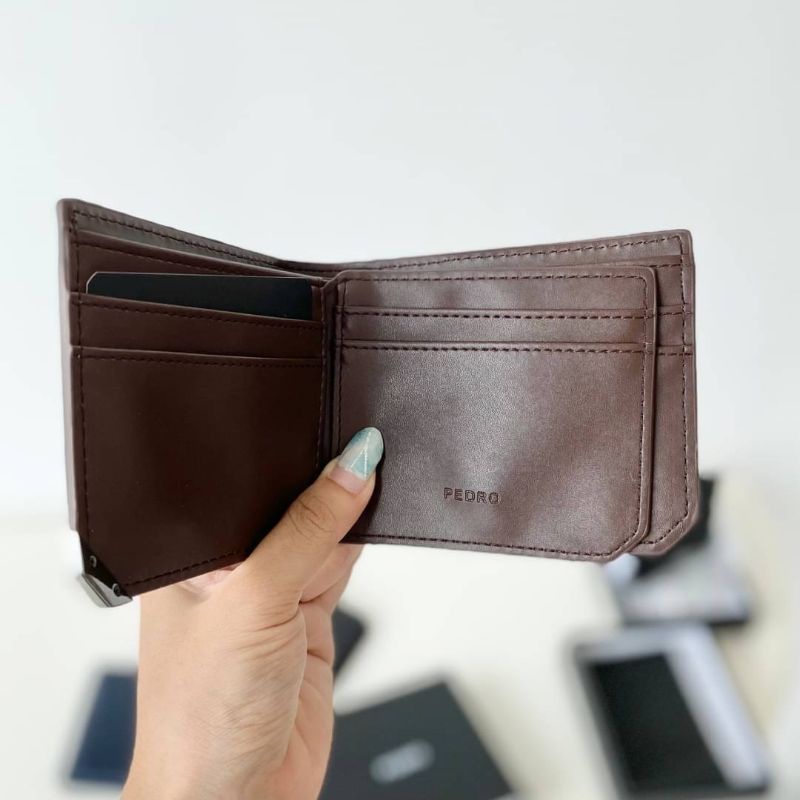 9.9 SALE | PDRO Men Textured Leather Bi-Fold Wallet with Flip