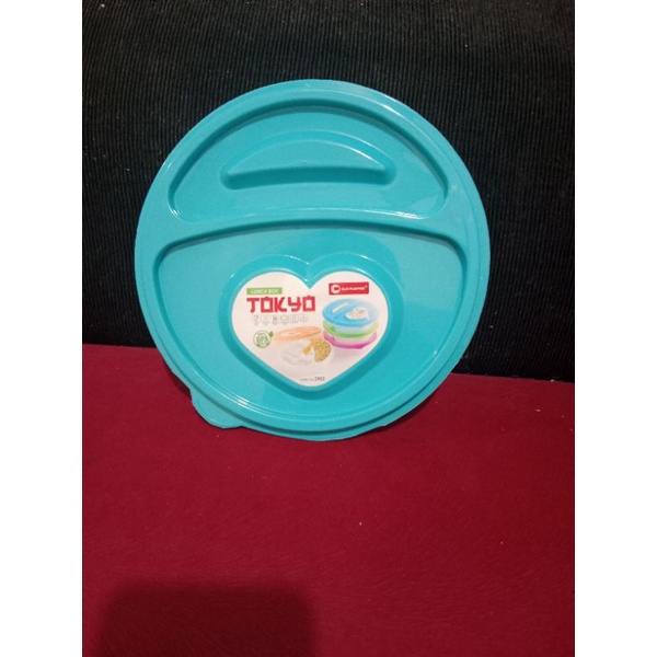 Tempat makan / kotak makan