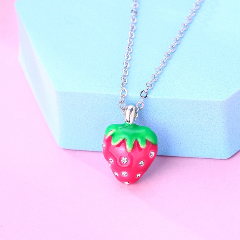 Kalung Choker Klavikula Pendek Liontin Strawberry Merah Kristal Bening Untuk Hadiah Anak Perempuan