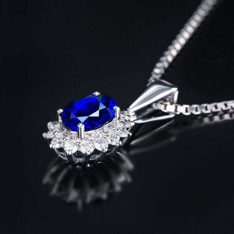 [Ready Stock]Fashion Inlaid Ruby Full Diamond Pendant Necklace