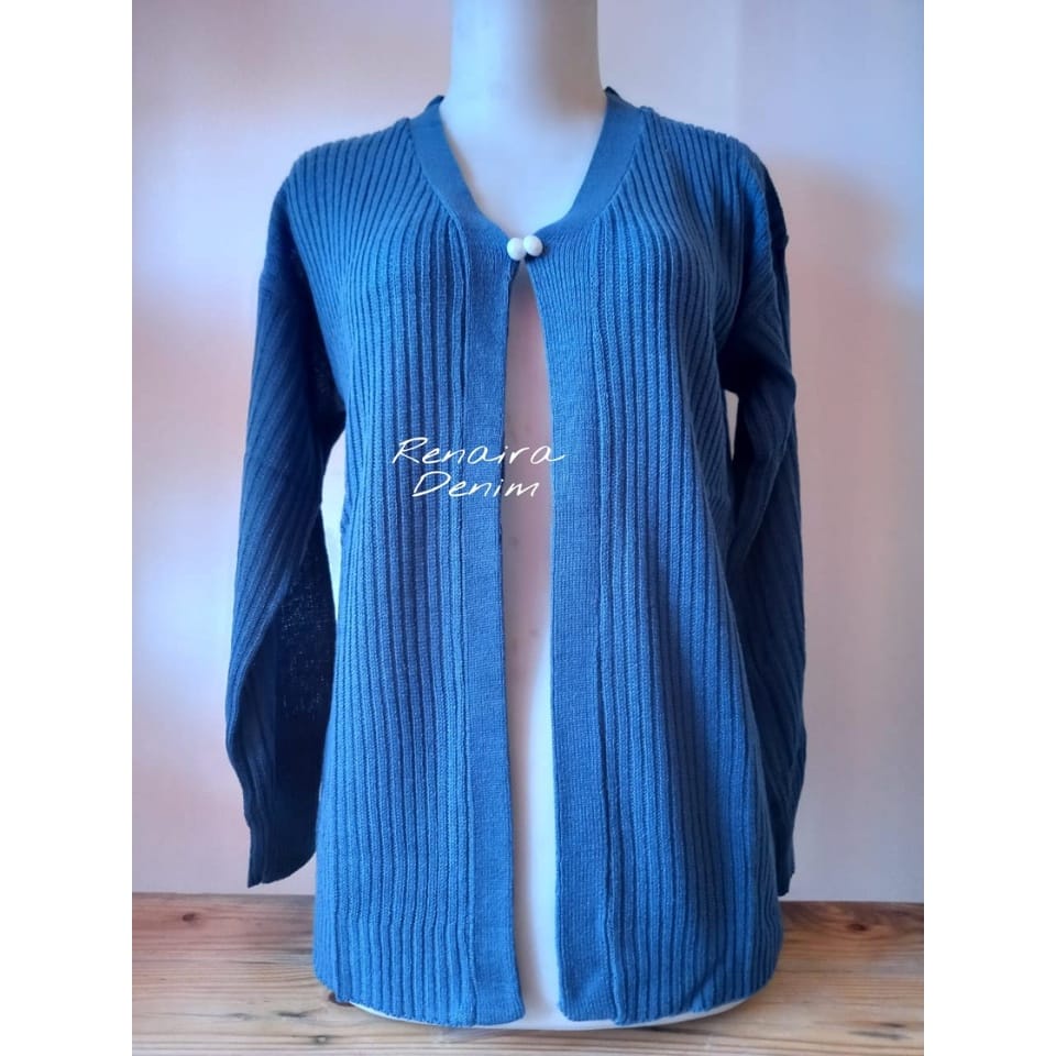 Cardigan rajut kancing mutiara RENAIRA 01-Denim