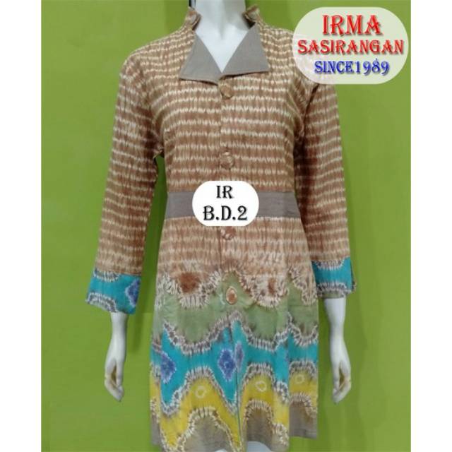 Baju wanita, sasirangan khas Banjarmasin /IRBD2