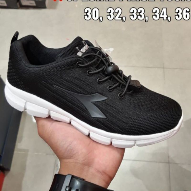 ORI sepatu anak diadora hitam