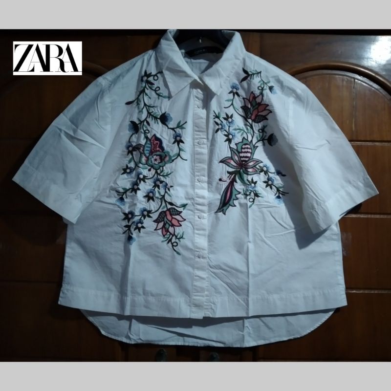 Thrift Kemeja Putih Bordir Zara