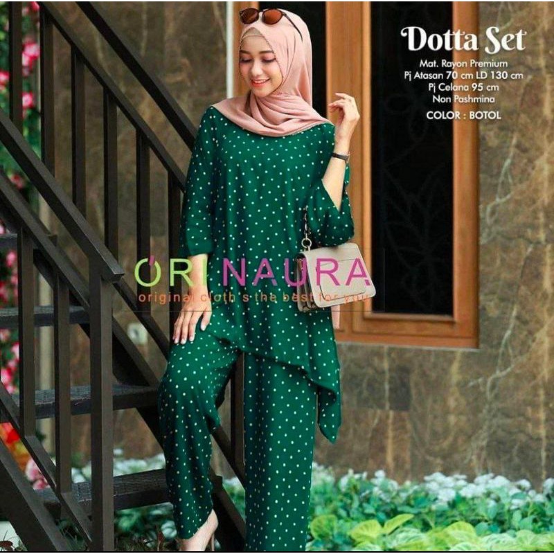 Dotta Set - Setelan Jumbo Waka waka