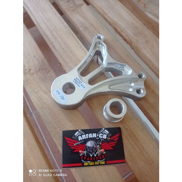 Breket kaliper 2 piston cakram belakang CNC