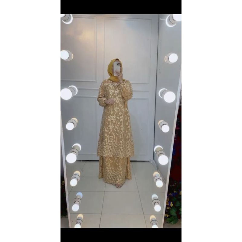 gamis Melayu full bordir timbul