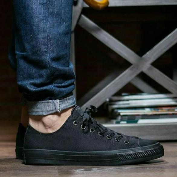 Model baru - GRADE ORIGINAL SEPATU CONVERSE ALLSTAR ALL STAR FULL HITAM PUTIH ~