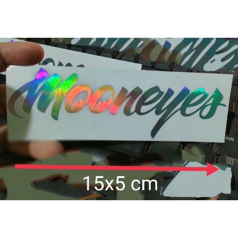 Sticker Mooneyes sticker cutting