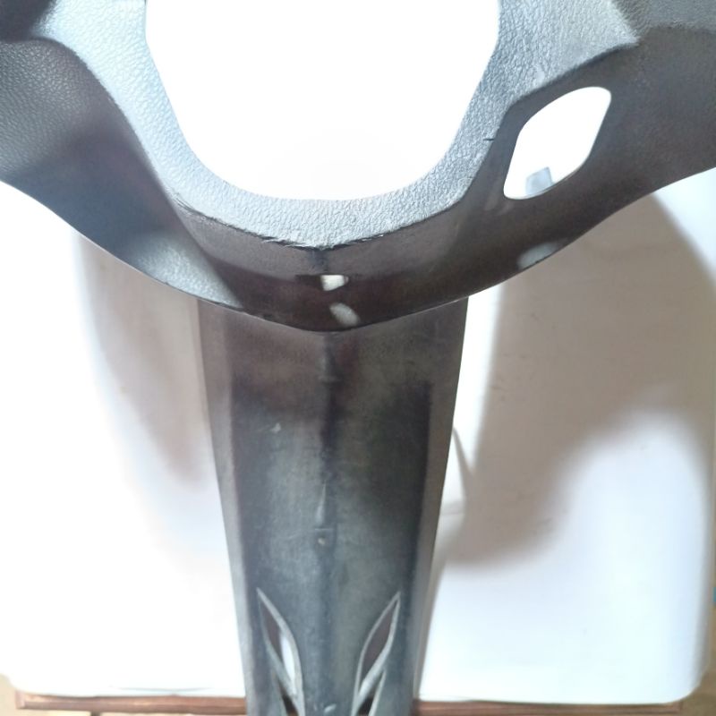 COVER KONTAK, BODY KASAR, LEGSHIELD TENGAH HONDA REVO 100 SECOND ORIGINAL