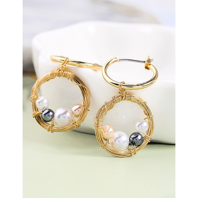 LRC Anting Tusuk Fashion Gold Openwork Geometric Circle Pearl Earrings F95528