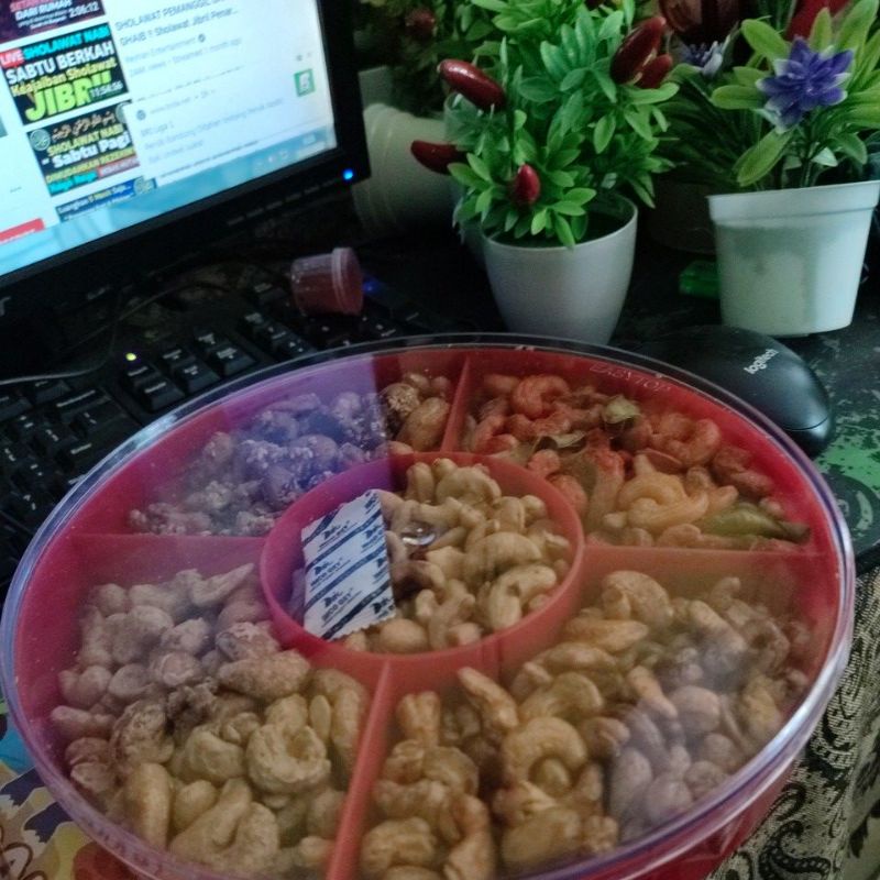 

Kacang mete lima rasa