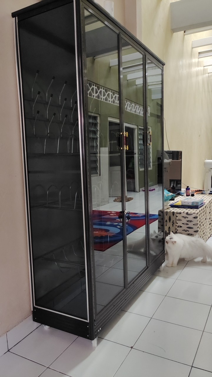 Rak Piring Bungkus Kaca Alumunium Pintu 3 Khusus Semarang