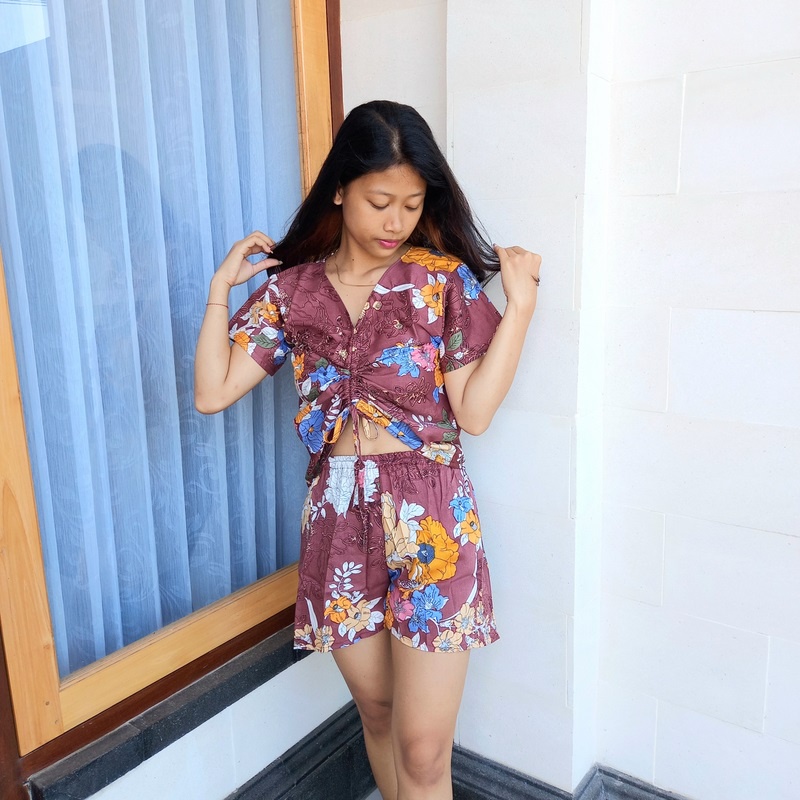 SETELAN SERUT CELANA PENDEK MOTIF