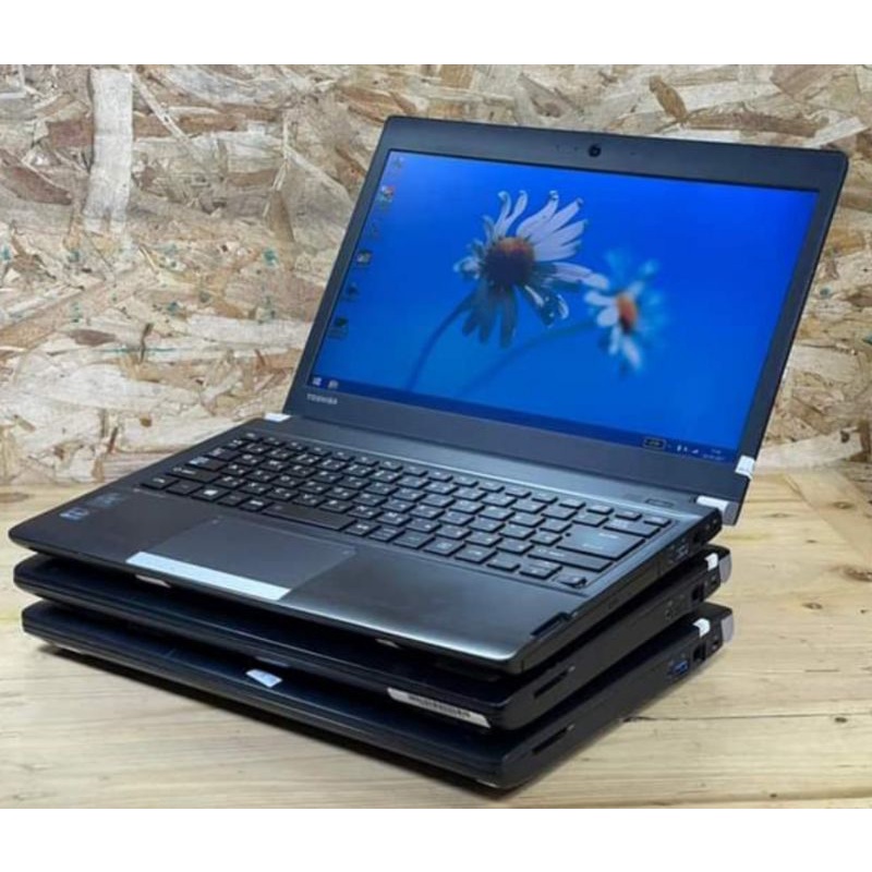 Laptop Toshiba Dynabook R731 R732 R734 R73 Core i5 4GB Mulus Original-2
