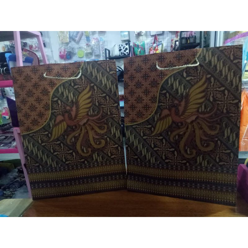 

paper bag besar motif batik