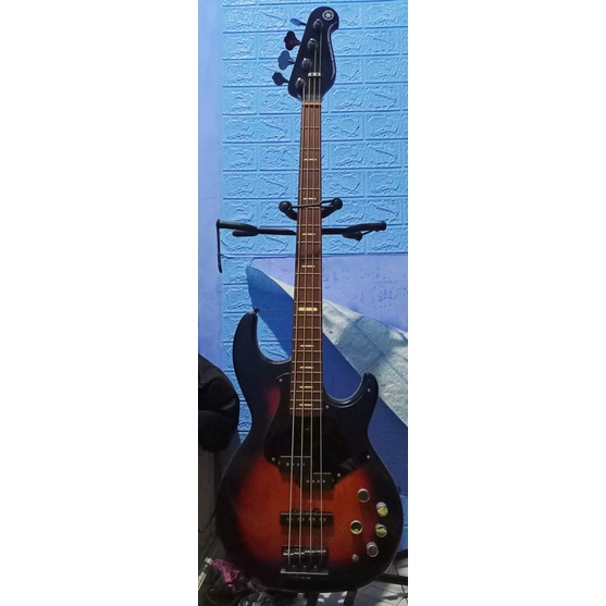 Bass Yamaha BB 734 a