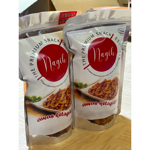 

makroni nagih premium standing pouch. snack makaroni nagih