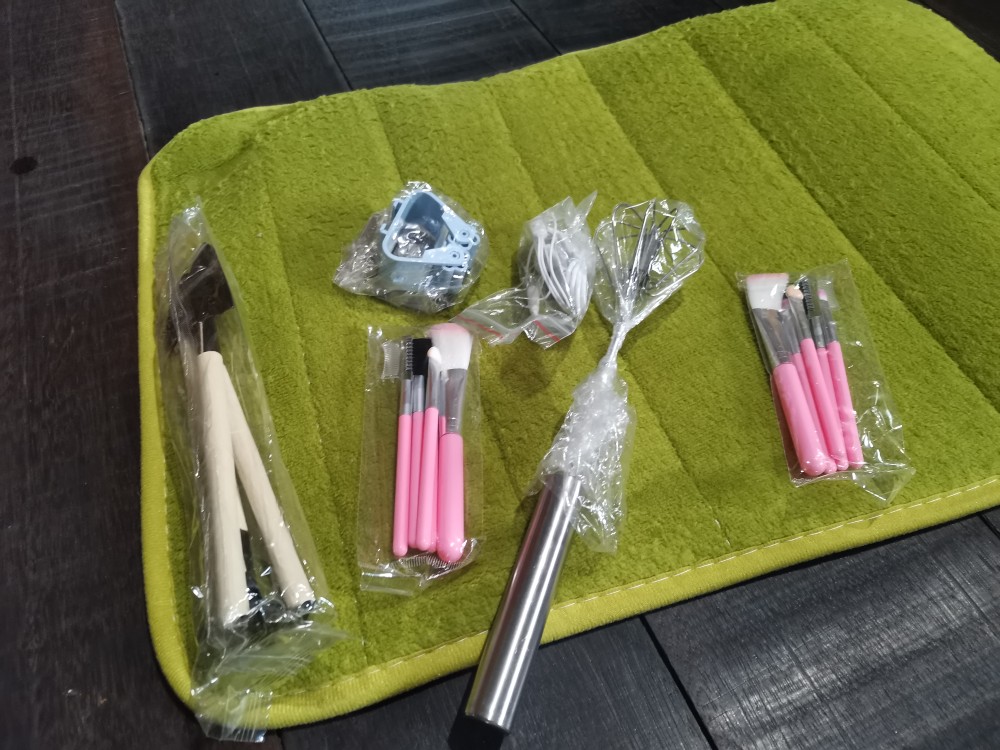 Bbs Gantungan Holder Multifungsi Gantungan Alat Pel Gantungan Sapu Lantai & Alat Dapur