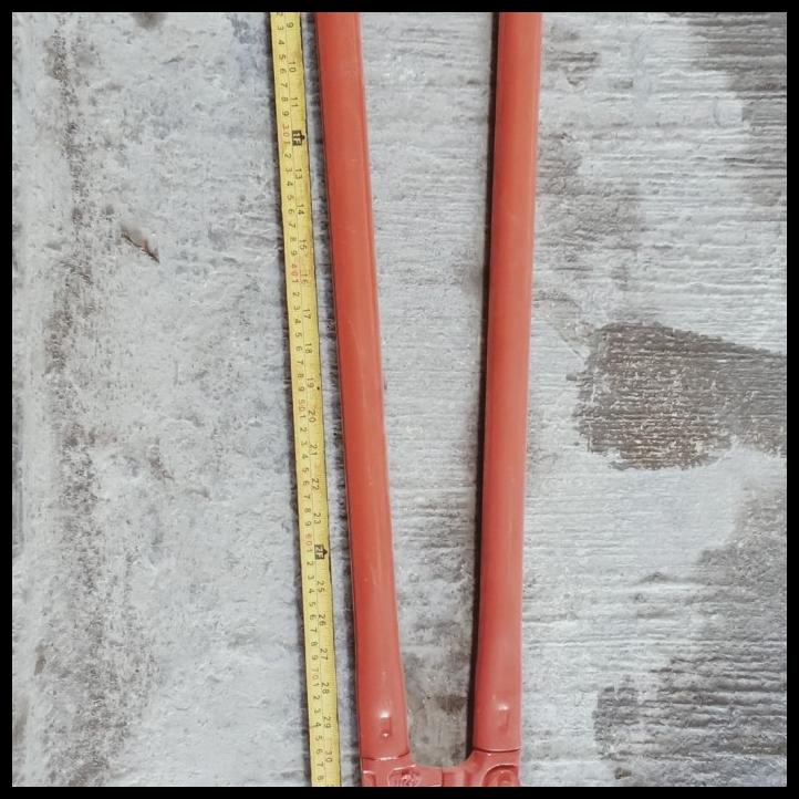 

Coarcella - Gunting Besi 42