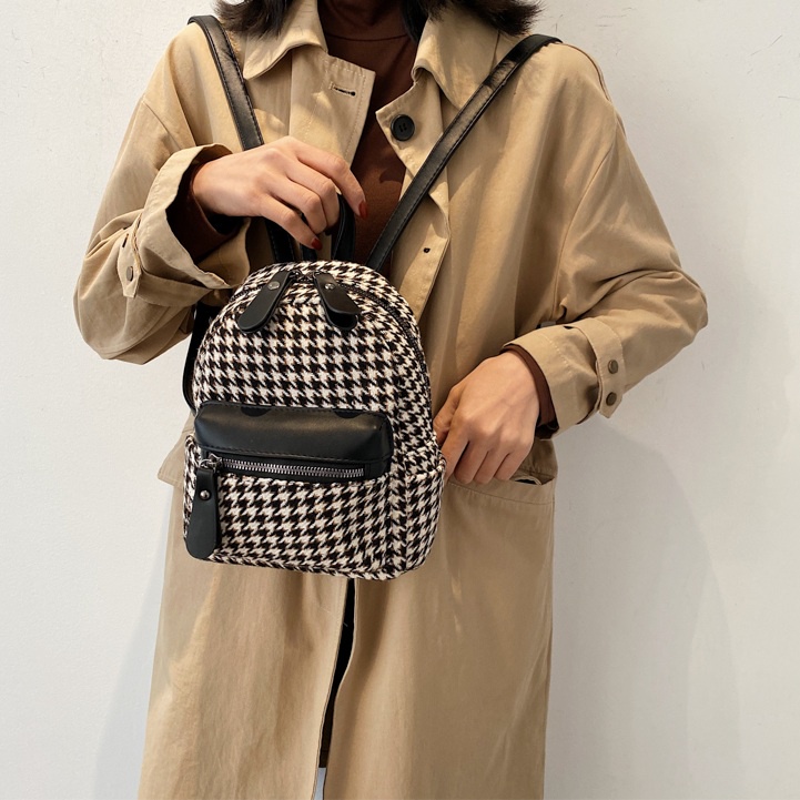 TFT AX200233 92895 AX895 T32 B2278 E5323 R6552 DJT73145 (1 KG MUAT 3) Tas RANSEL Import MOTIF KOTAK Batam PREMIUM BERKUALITAS