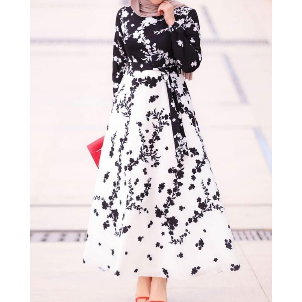 SAKURA GAMIS DRESS - MAXI DRESS HITAM PUTIH MOTIF BUNGA IMPORT