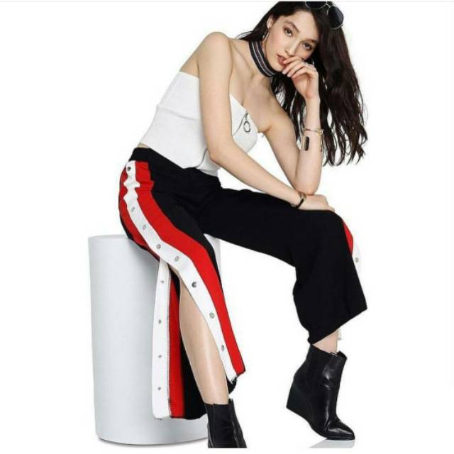 TRACK PANTS